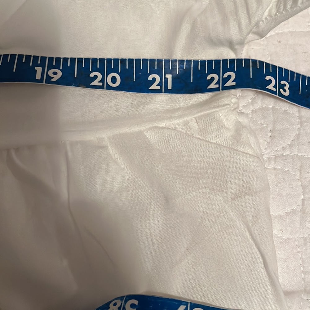 New with tags, white short sleeve midi dress - Picture 4 of 4